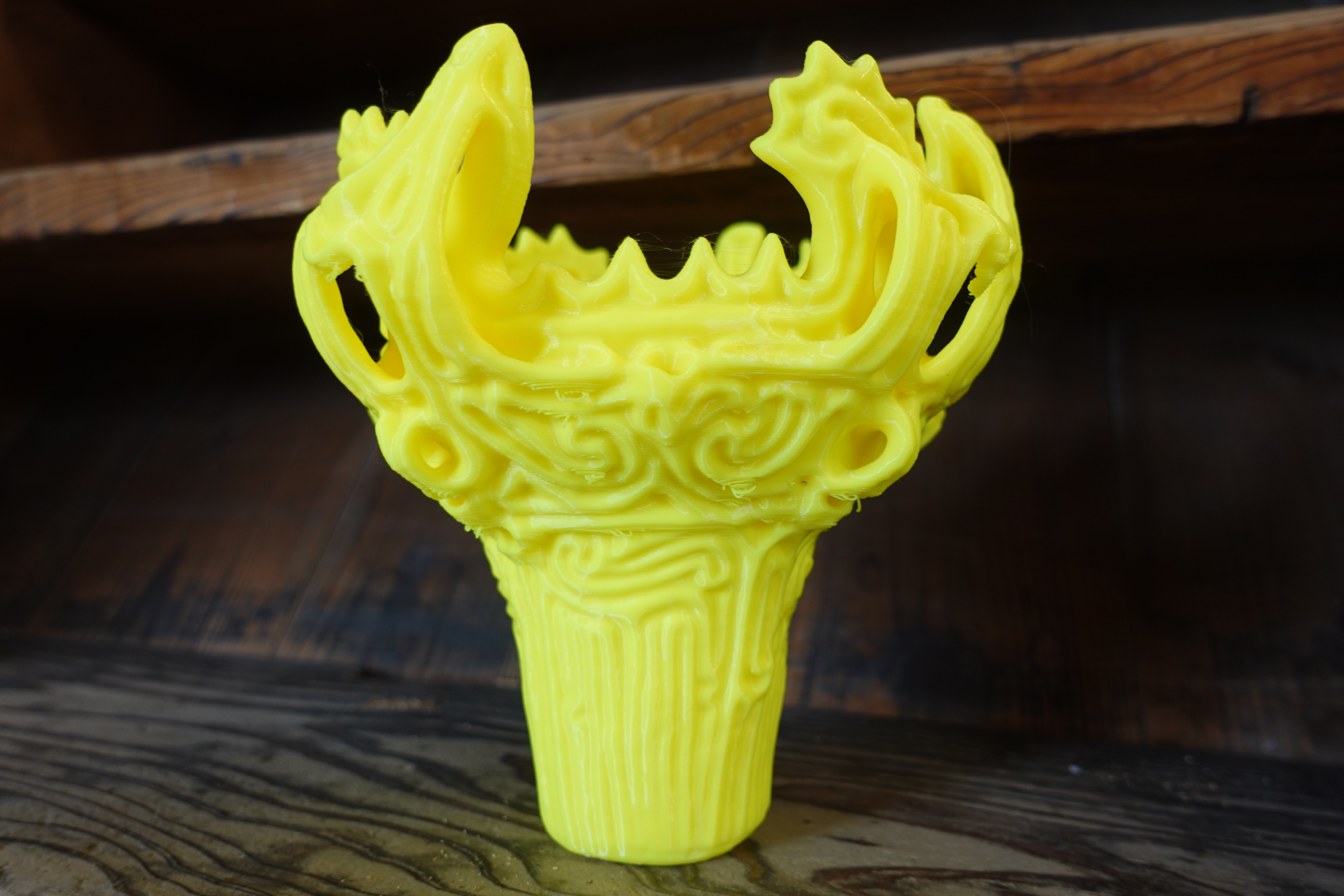 〜未来ニュース〜2000年初期製造とみられる3Dプリンター製土器が出土！！