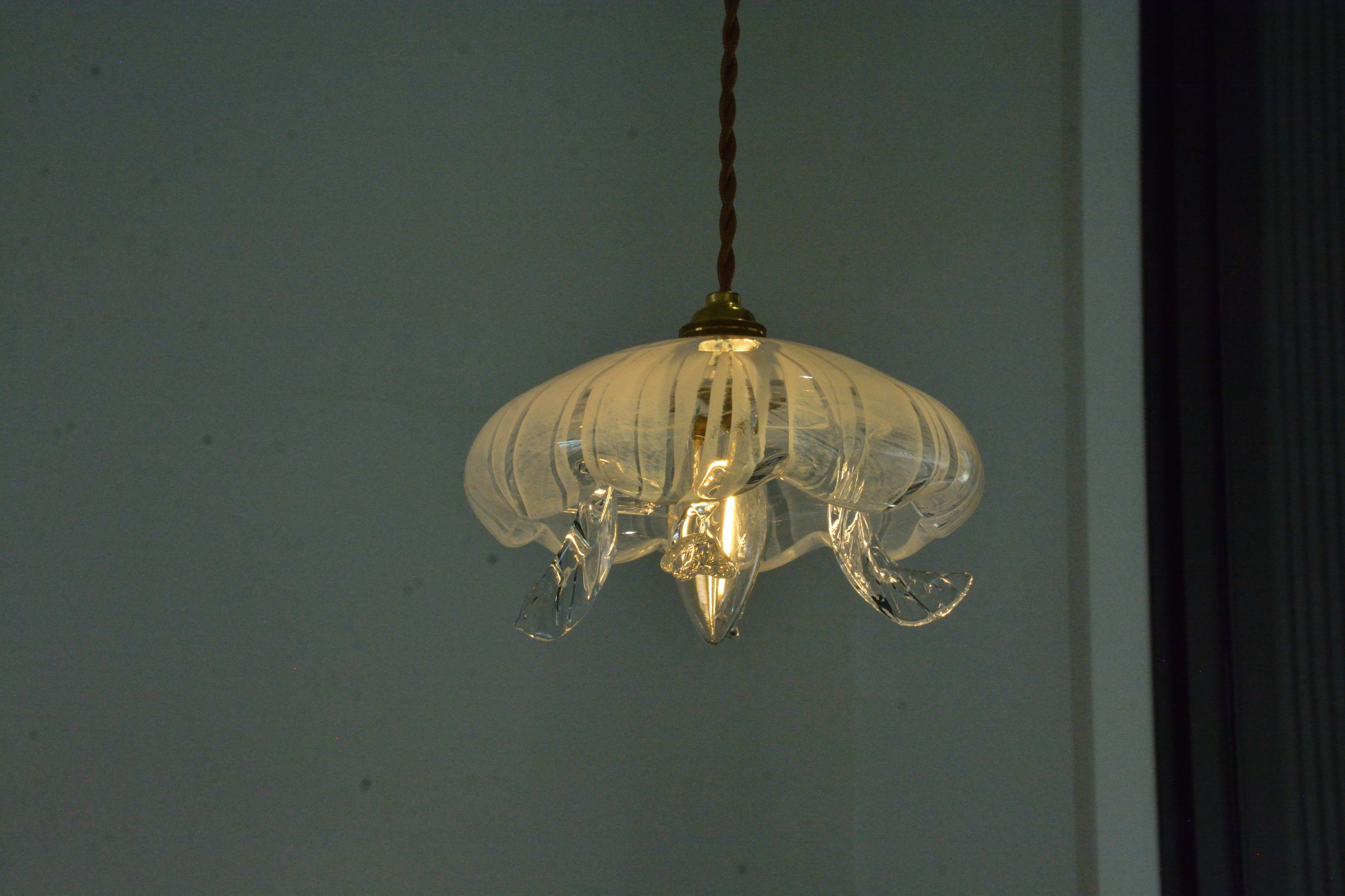 クラゲ照明かわいい。